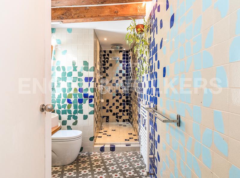 Foto 8a87a9c7-7ca1-4792-b52b-a61486573338. Miete appartement mit heizung in Gòtic Barcelona