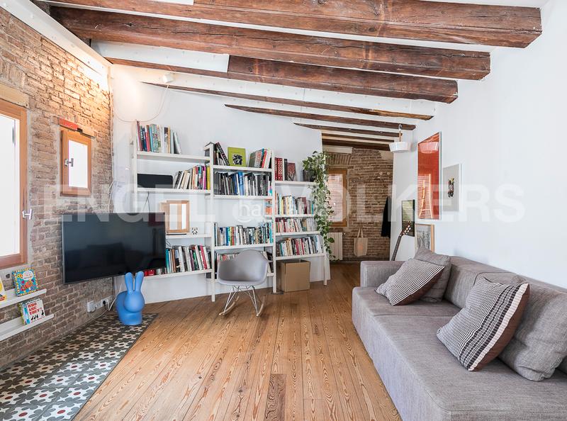 Foto 8a9a4ee1-cd57-45bc-b9b9-dea53fc4a7a6. Miete appartement mit heizung in Gòtic Barcelona