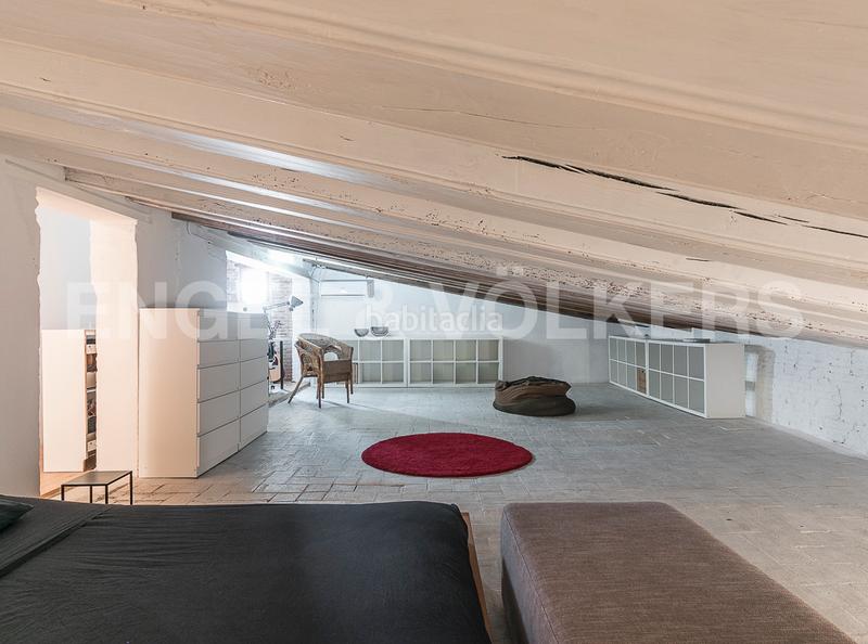 Foto bf8fcdc9-d139-418e-9e2e-1465f3a1b7c2. Miete appartement mit heizung in Gòtic Barcelona