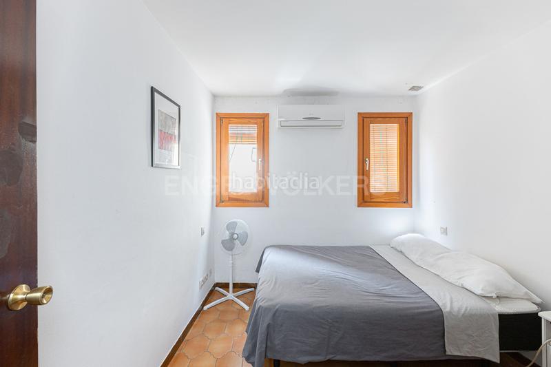 Foto d9a4f097-1c1d-4836-b0bf-285930e6d88a. Location appartement avec chauffage dans Gòtic Barcelona