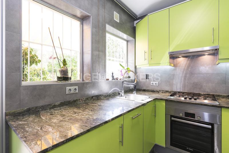 Foto 59c3a06a-ecc7-4eec-80b8-ac3fa809ba3e. Lloguer casa amb calefacció aparcament a Levantina - Montgavina - Quintmar Sitges