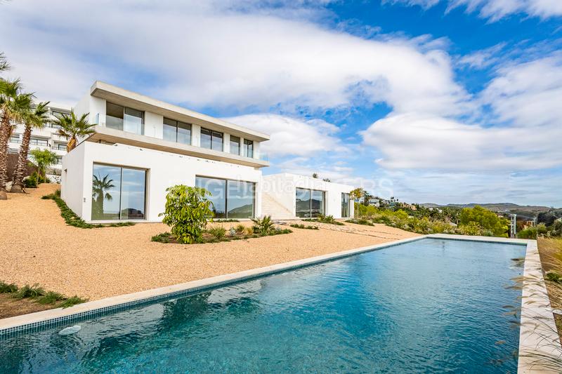 Foto 1f2fbb37-b521-466b-8c06-dd1cf9644295. Affitto casa con riscaldamento parcheggio piscina in Sitges