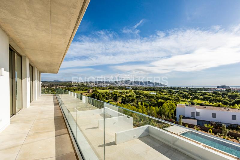 Foto 70a6f04f-4afc-451d-84ee-ad7eb0841822. Affitto casa con riscaldamento parcheggio piscina in Sitges