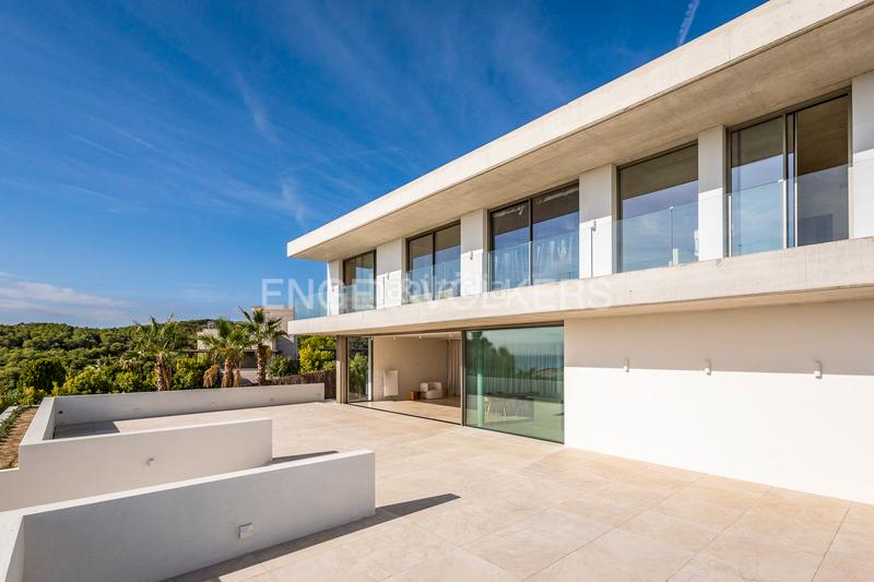 Foto 93396927-76d3-40a4-9b2c-e5dffcc10a46. Affitto casa con riscaldamento parcheggio piscina in Sitges