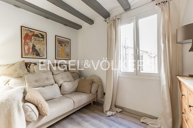 Foto db2e475a-725d-491d-a3c8-c91af5065121. Apartment with heating in Gòtic Barcelona