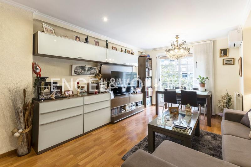 Foto 26b3d84a-b620-4c7d-b475-a208cd930109. Piccolo appartamento con riscaldamento in La Sagrera Barcelona