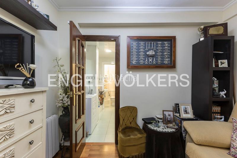 Foto cfee7c9c-d78b-4968-8df8-55999d31b29f. Piccolo appartamento con riscaldamento in La Sagrera Barcelona