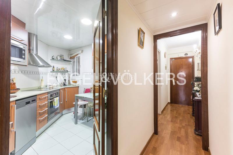 Foto fceb5d84-75fc-4ec8-aaf2-788f75fa792e. Piccolo appartamento con riscaldamento in La Sagrera Barcelona