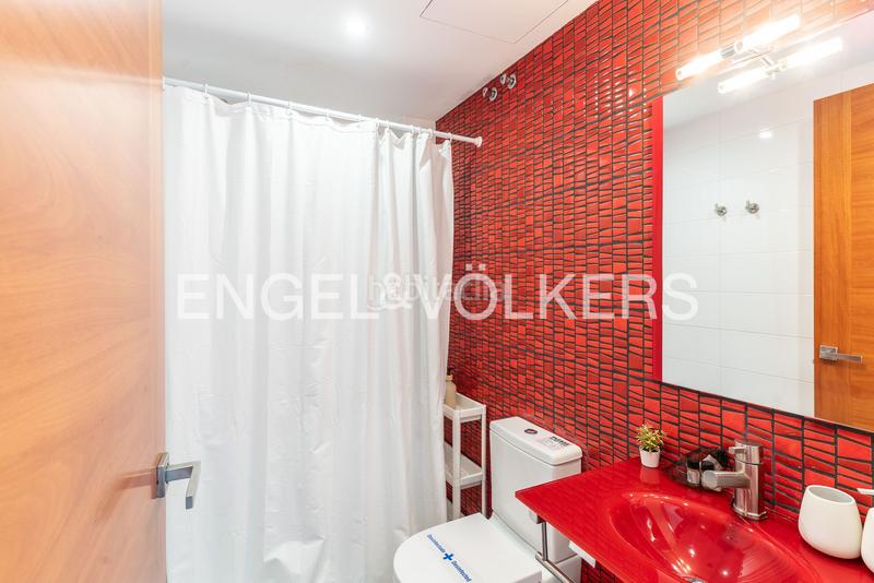 Foto 4a009243-370a-434d-b2fe-884232969095. Casa con riscaldamento parcheggio piscina in Niàgara Parc -Àgora Parc Tordera