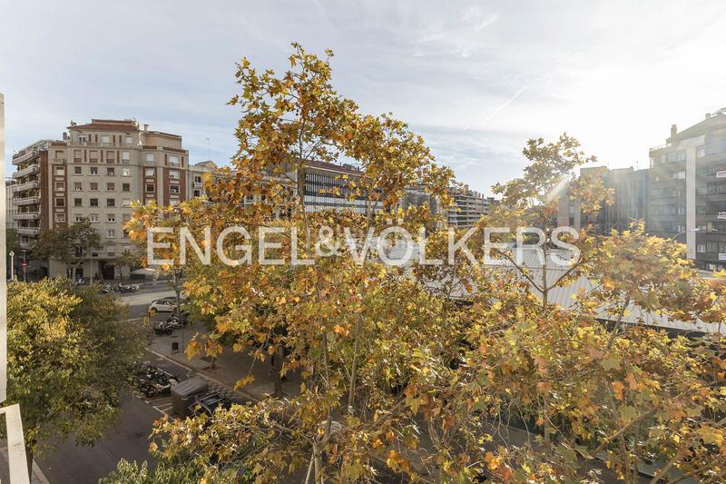 Foto 67d5fe40-5e54-43c5-9f67-1afc83159d33. Apartamento  muy luminoso en la antiga esquerra del eixample en Barcelona