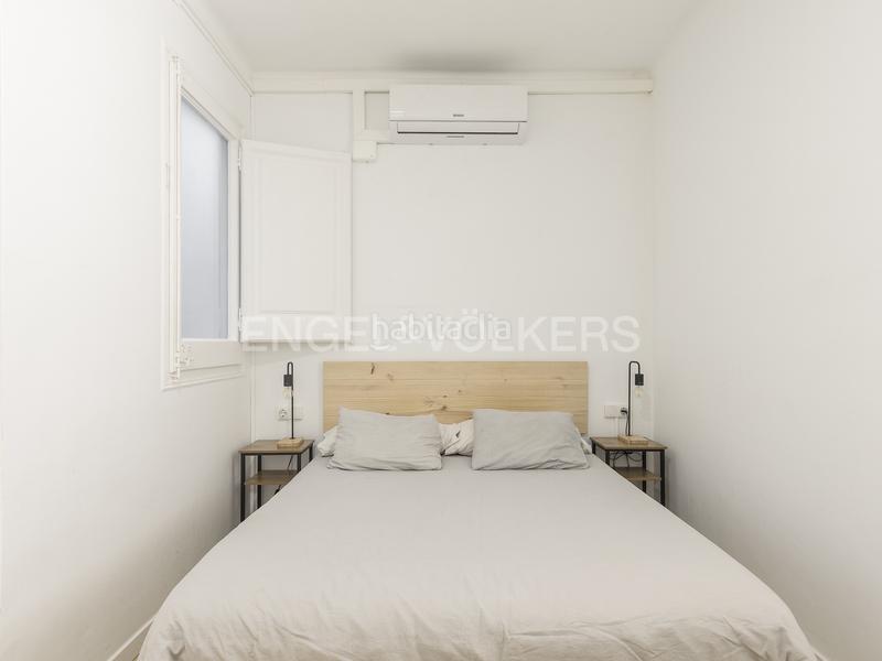 Foto af6e23fa-1ece-4f72-a5fc-6924e6b0edaa. Alquiler apartamento temporal reformado y luminoso con 2 habitaciones en Barcelona