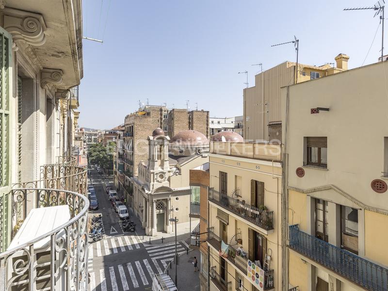 Foto 2588ef17-4231-44dd-8ac3-7e615d72ceb9. Lloguer apartament amb calefacció a El Poble Sec - Parc de Montjuïc Barcelona