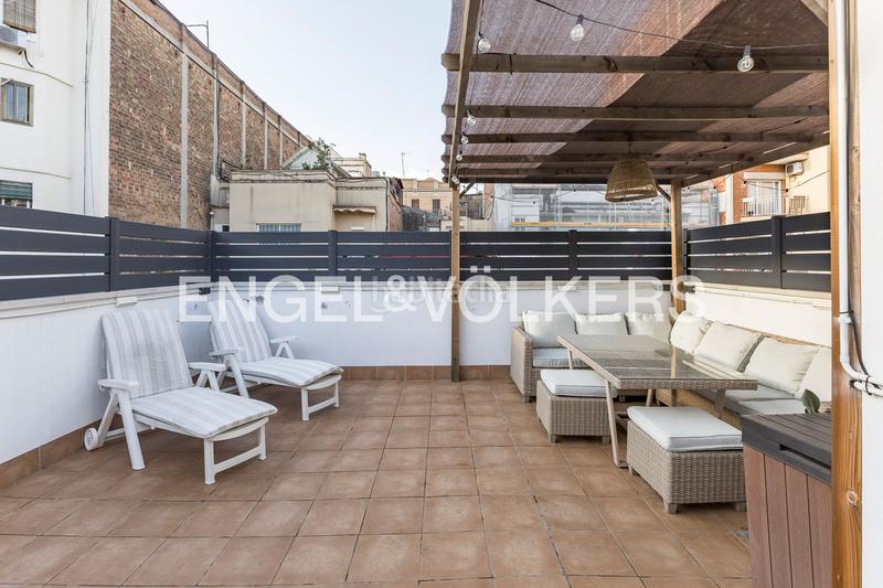 Foto 052addbe-ab5a-433d-ba07-eaf1af7e2371. Penthouse with heating in El Camp d´en Grassot i Gràcia Nova Barcelona