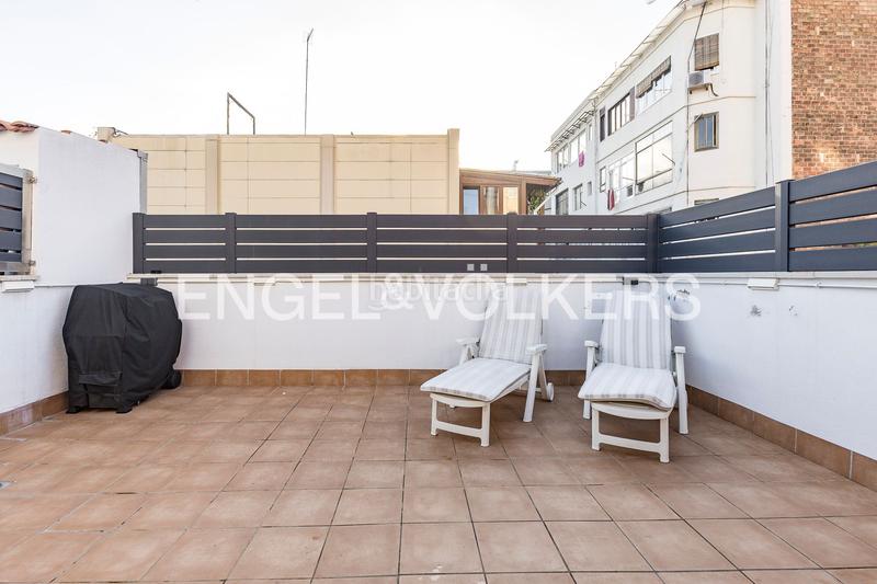 Foto 3cc989d1-0ec3-40eb-a86f-e35cc1082971. Penthouse with heating in El Camp d´en Grassot i Gràcia Nova Barcelona