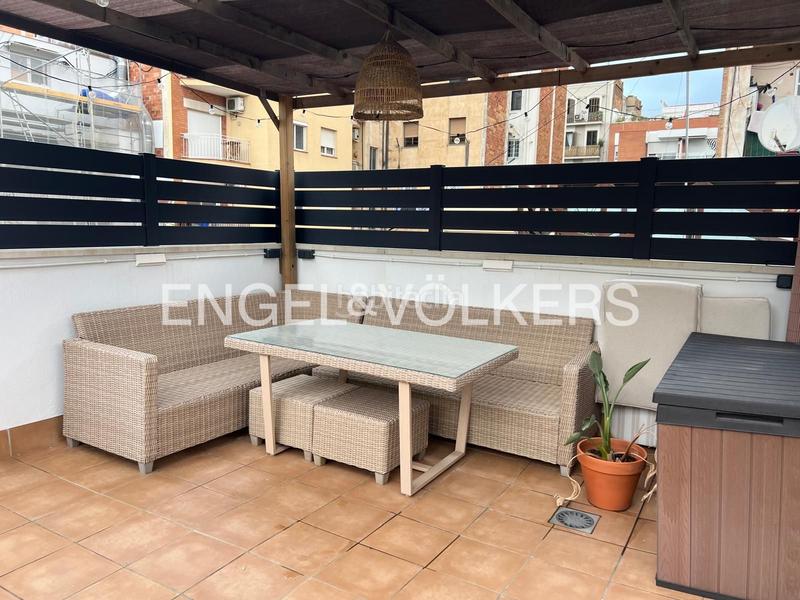 Foto 3fd6b53b-1475-4c8a-9270-c967c819cf8b. Penthouse with heating in El Camp d´en Grassot i Gràcia Nova Barcelona