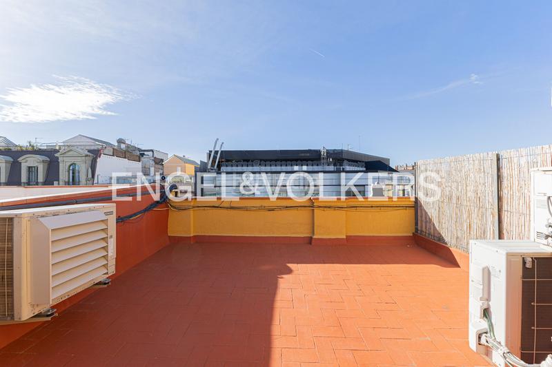 Foto f0a2337a-c28c-42b4-aecb-636271f9464f. Appartement mit heizung in Dreta de l´Eixample Barcelona