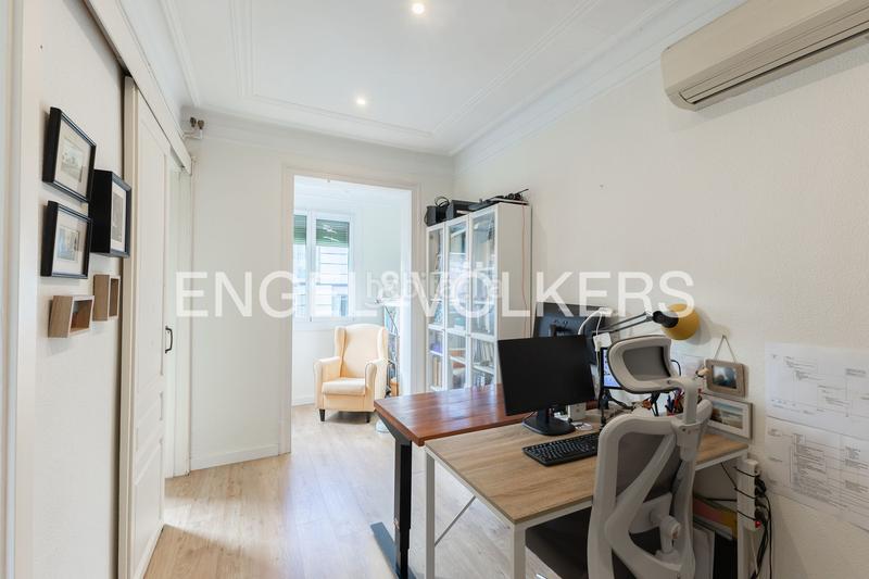Foto fb5a87aa-f336-49af-984a-950861004cb2. Appartement mit heizung in Dreta de l´Eixample Barcelona
