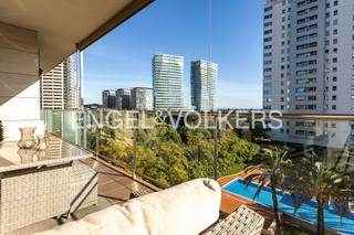 Apartamento en Diagonal Mar i el Front Marítim del Poblenou. Magnífico piso en diagonal mar, a pocos metros de la playa