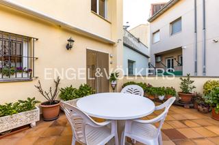 Maison à Tona. Casa adosada en el centro de tona