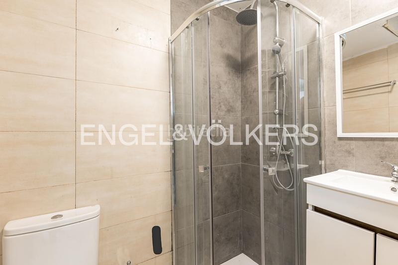 Foto 3b106cbd-fff8-4ee3-a835-613938680d10. Apartamento hermoso apartamento con ubicación privilegiada en el born en Barcelona