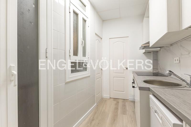 Foto c361b88f-87d5-4ded-a9e1-f6b1a12e701c. Apartamento hermoso apartamento con ubicación privilegiada en el born en Barcelona