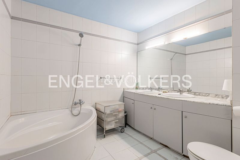 Piso nuda propiedad gran oportunidad de inversión en eixample dreta en Barcelona - Imagen 30