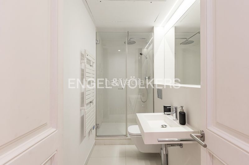Foto 4c8adfd9-353b-4b6a-ba6d-22fb1eea71a7. Miete etagenwohnung mit heizung in Dreta de l´Eixample Barcelona
