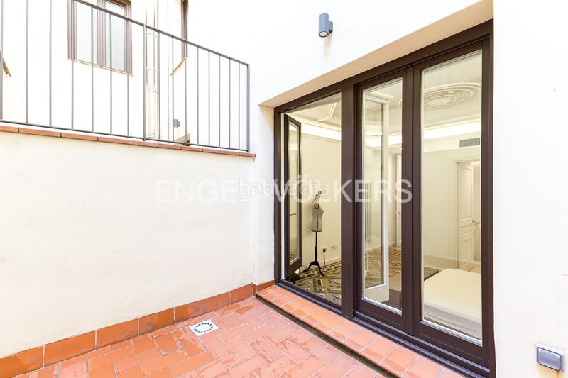 Foto 82f7b38a-4057-43de-8ac5-23bb19df6370. Miete etagenwohnung mit heizung in Dreta de l´Eixample Barcelona