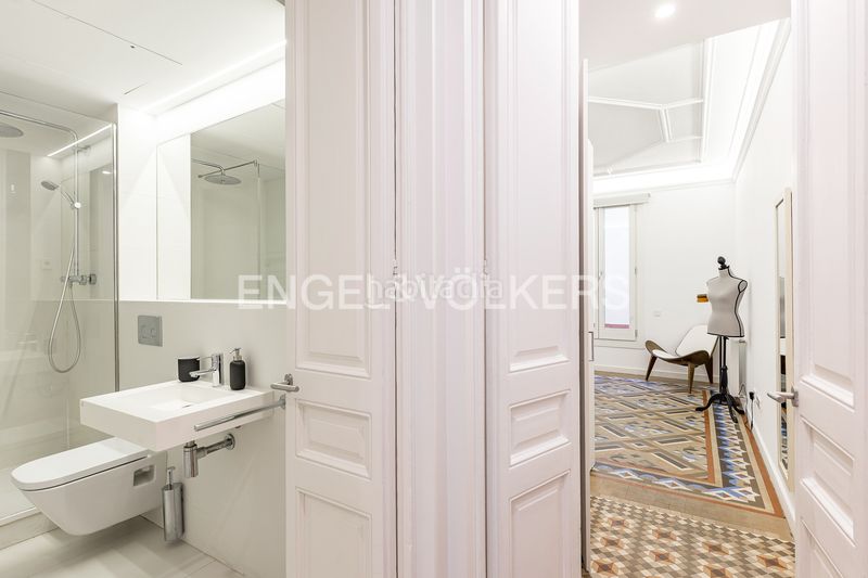 Foto b34071e8-4485-42e1-85ae-9d4d3511f383. Miete etagenwohnung mit heizung in Dreta de l´Eixample Barcelona