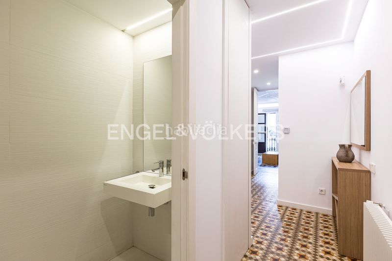 Foto c377d4ec-9fe6-42f8-a517-9a15c58fcbaf. Miete etagenwohnung mit heizung in Dreta de l´Eixample Barcelona