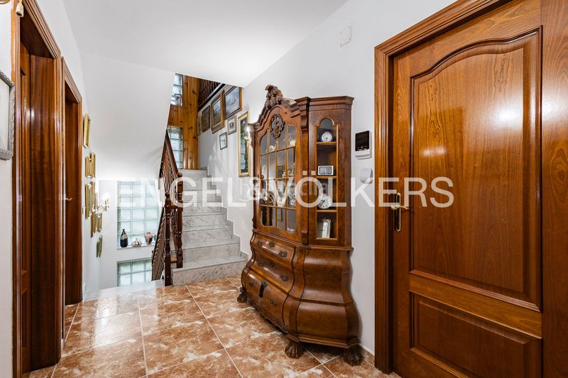 Foto 4b9efc95-9d7f-4cbb-af5b-6f412687d2c8. Casa amb calefacció a Vallirana