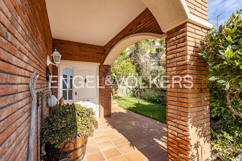 Foto a7ec12d7-9494-44d0-b4c8-60898711b45a. Casa amb calefacció a Vallirana