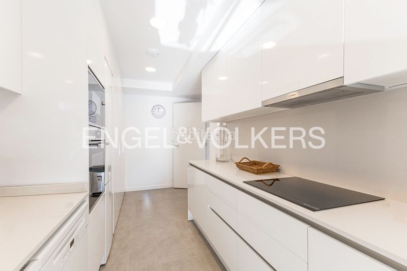 Foto 14a6f0ca-6e60-417e-8dd1-ccfd4d76c6b6. Pis amb calefacció aparcament piscina a La Plana Sitges