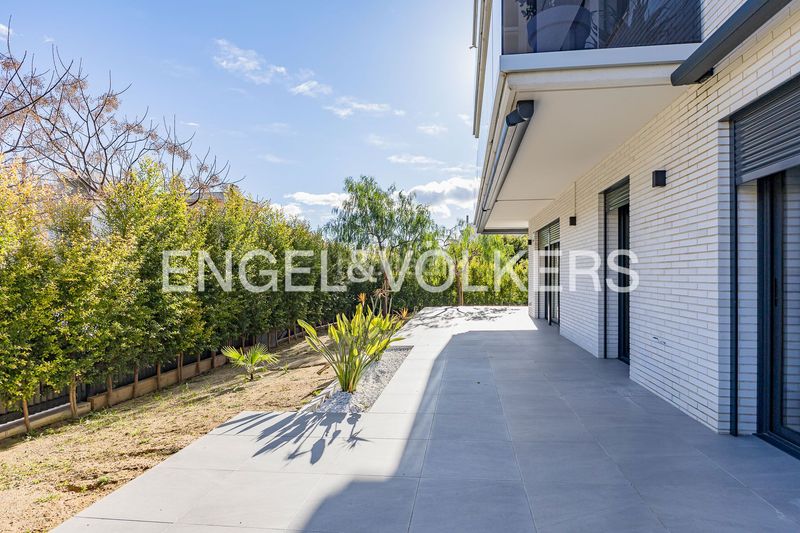 Foto add87d56-b8b4-4045-87a3-41fd53bb4d4e. Pis amb calefacció aparcament piscina a La Plana Sitges