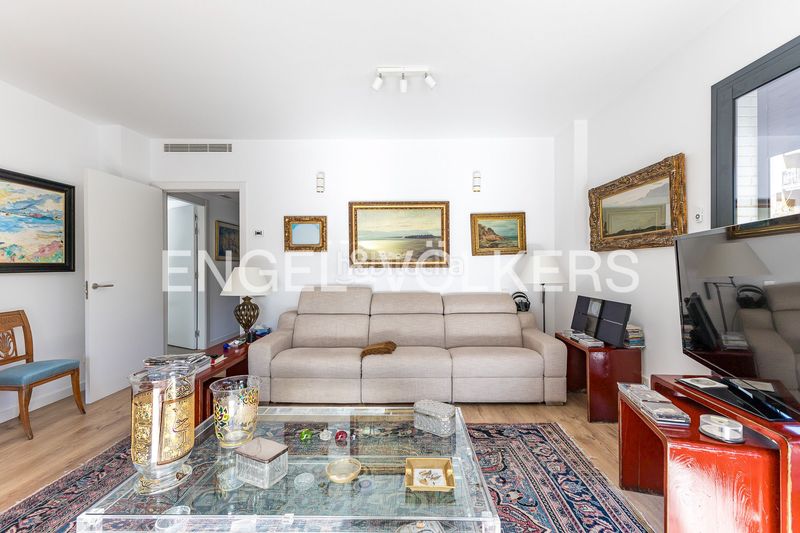 Foto b2041c05-c22e-4a21-811d-c899084f64eb. Pis amb calefacció aparcament piscina a La Plana Sitges