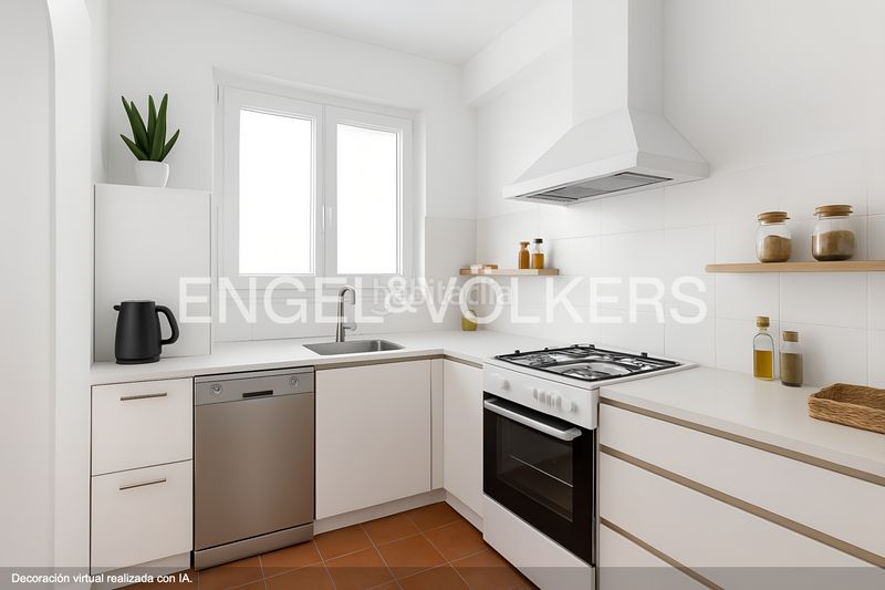 Foto 159cb7c3-fa32-4554-b1b9-917edbd2dfcf. Piso amplio piso de 4 dormitorios con gran potencial y opción de parking cerca del centro en Sitges