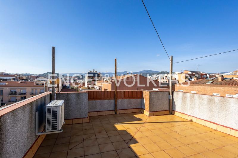 Foto 8a29561d-ec3b-4d90-bc47-7d9fd6835f69. Casa amb calefacció aparcament a Centre-Estació Gavà