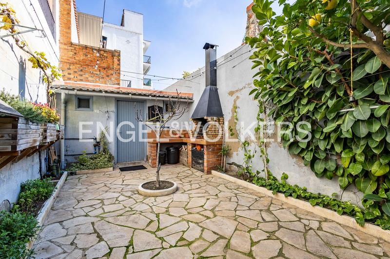 Foto 8d0c1c54-6f58-4517-8fcc-28d71586621c. Casa amb calefacció aparcament a Centre-Estació Gavà