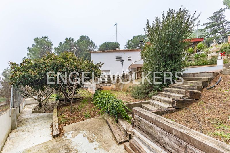 Foto 7d2c272b-84c6-442e-9538-617ac93b86bd. Casa amb calefacció aparcament a Vacarisses