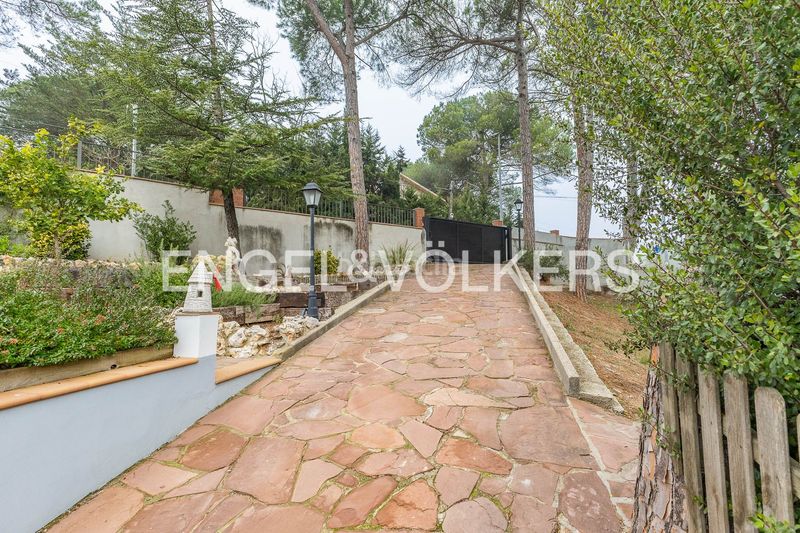 Foto c6965c8f-6350-4c92-bfa1-40d3ffb9acbb. Casa amb calefacció aparcament a Vacarisses