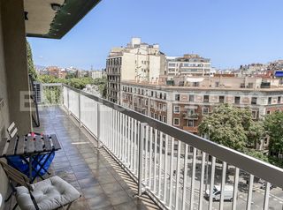 Rent Flat in Fort Pienc. Divino piso vacacional con terraza en la av. diagonal