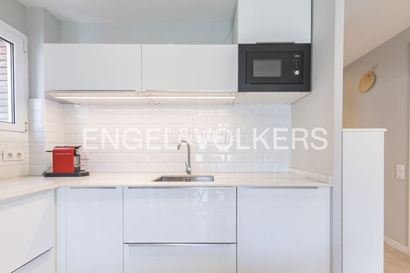 Foto 7aa09e81-4672-4d21-8ff5-8398c3fc6bfe. Pis amb calefacció a Barceloneta Barcelona