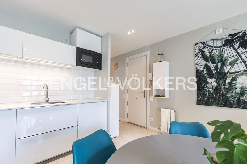 Foto e3d1d5c8-110a-4432-aa12-4c74fa701e68. Pis amb calefacció a Barceloneta Barcelona