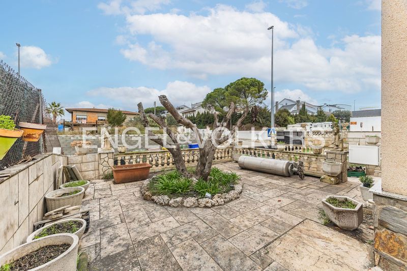 Foto 5d614d51-bbd6-4541-9388-2662e43a87cd. Casa amb calefacció piscina a Polinyà