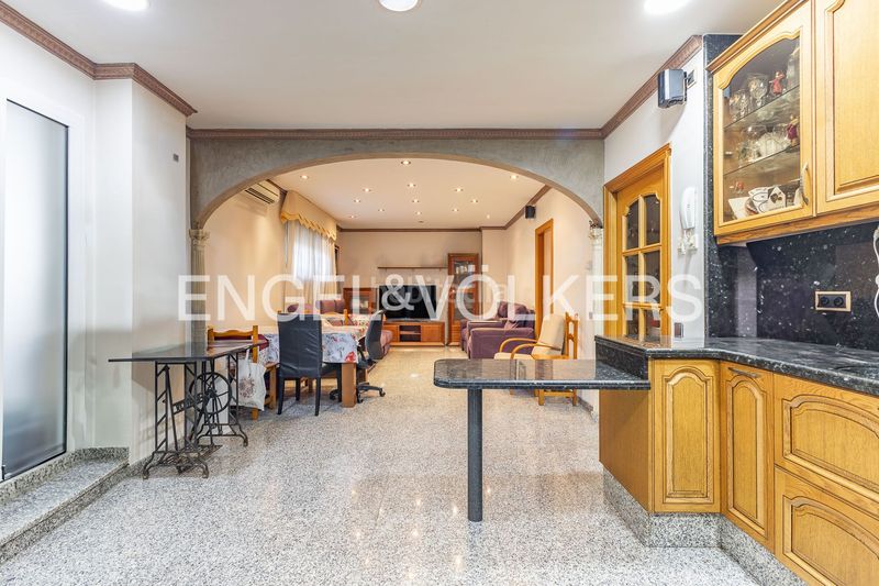 Foto 5e065d9e-2488-492a-9adb-c9a56fc2e0cb. Casa amb calefacció piscina a Polinyà