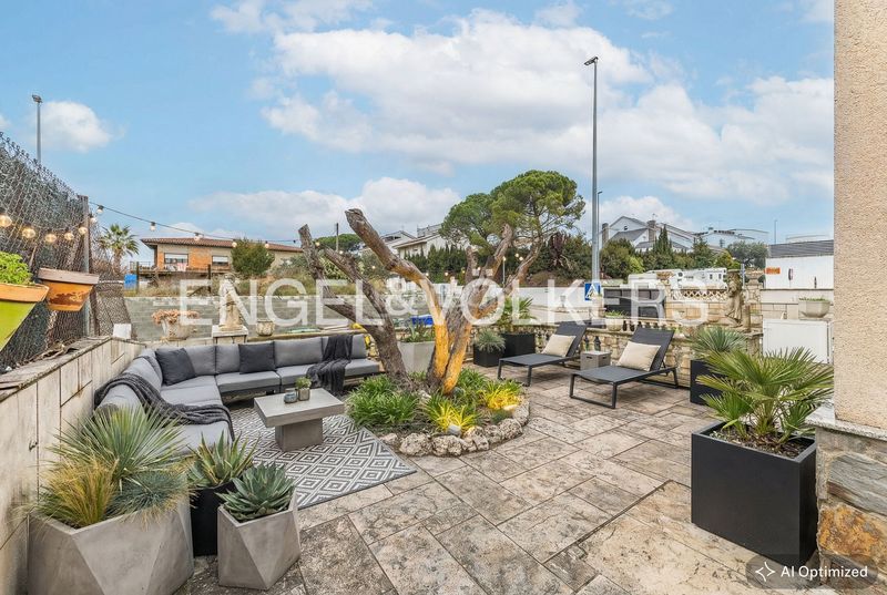 Foto d9c283e2-ecc7-4b25-bd00-3d8c41533386. Casa amb calefacció piscina a Polinyà