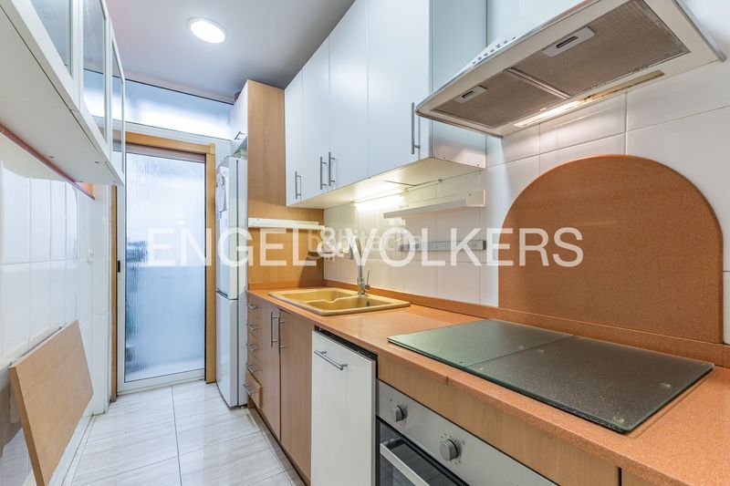 Foto 6faed901-f643-4cac-bae0-fc1c035a39be. Ático exclusivo ático con vistas a montaña en Font de la Guatlla, lujo y comodidad en el corazón de la ciudad en Barcelona