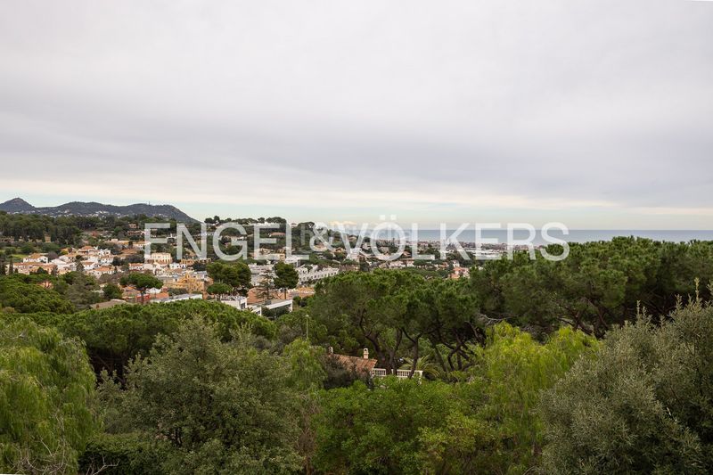 Foto f738bb84-7e1c-49ea-97ff-47510797273e. Casa amb calefacció aparcament piscina a Premià de Dalt