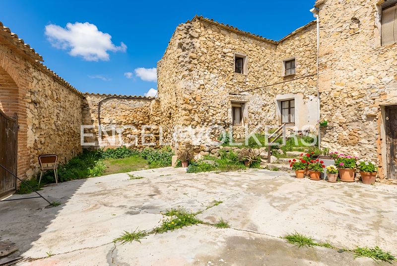 Foto 00782d94-0a77-4566-9df7-5cfa9fc3e1c1. Casa amb calefacció a Granada (La)