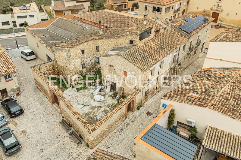 Foto 6b3f35f0-b6be-4cf3-9493-fc666fa2a0bf. Casa amb calefacció a Granada (La)